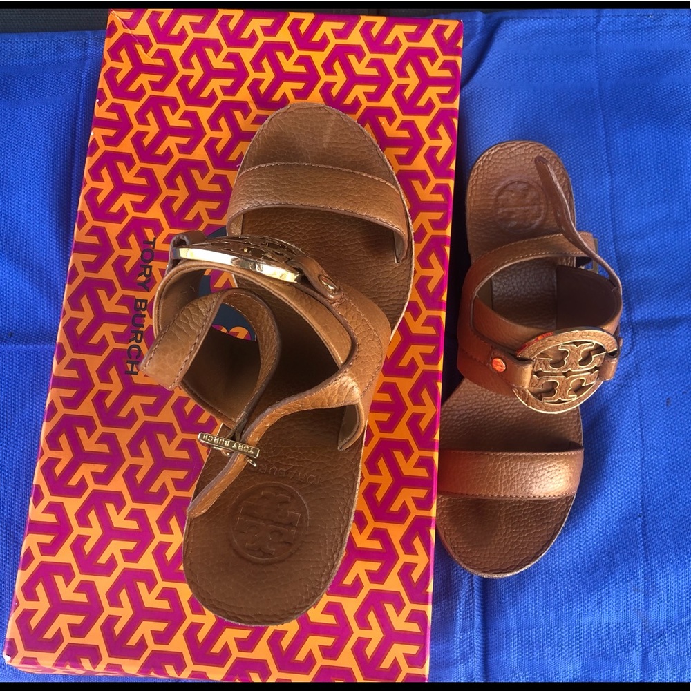 S🅾️LD -Tory Burch,Pre loved,Amanda mid-wedge.